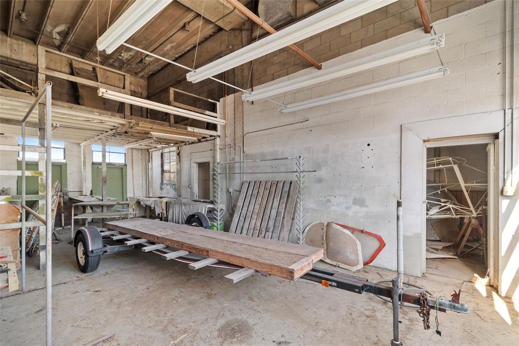 517 Grant Road Property Photo 36