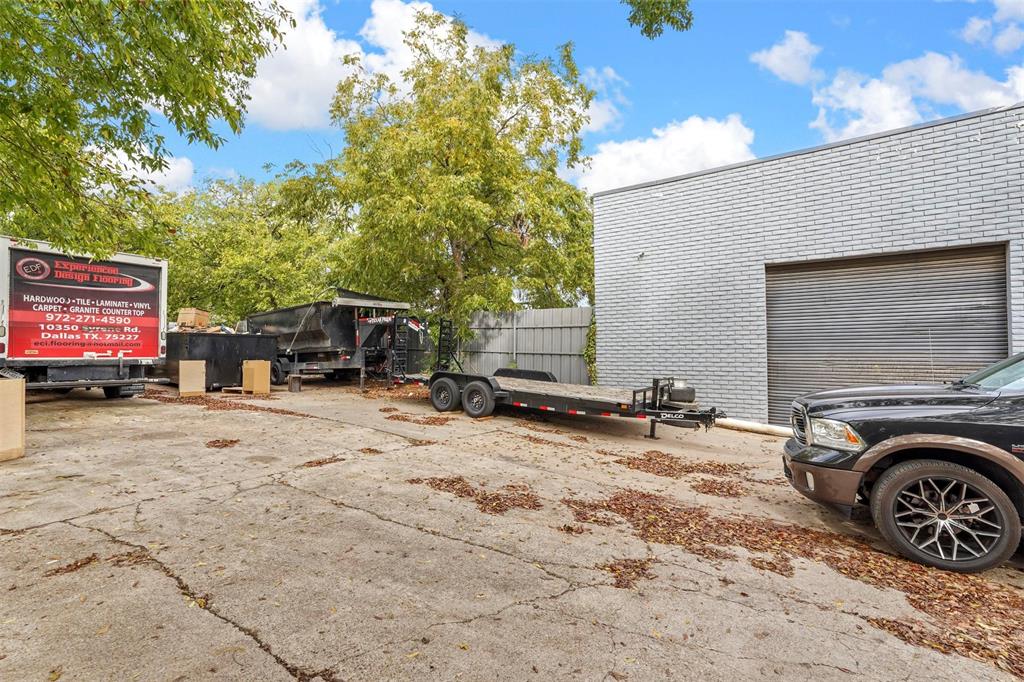 10350 Scyene Road Property Photo 4