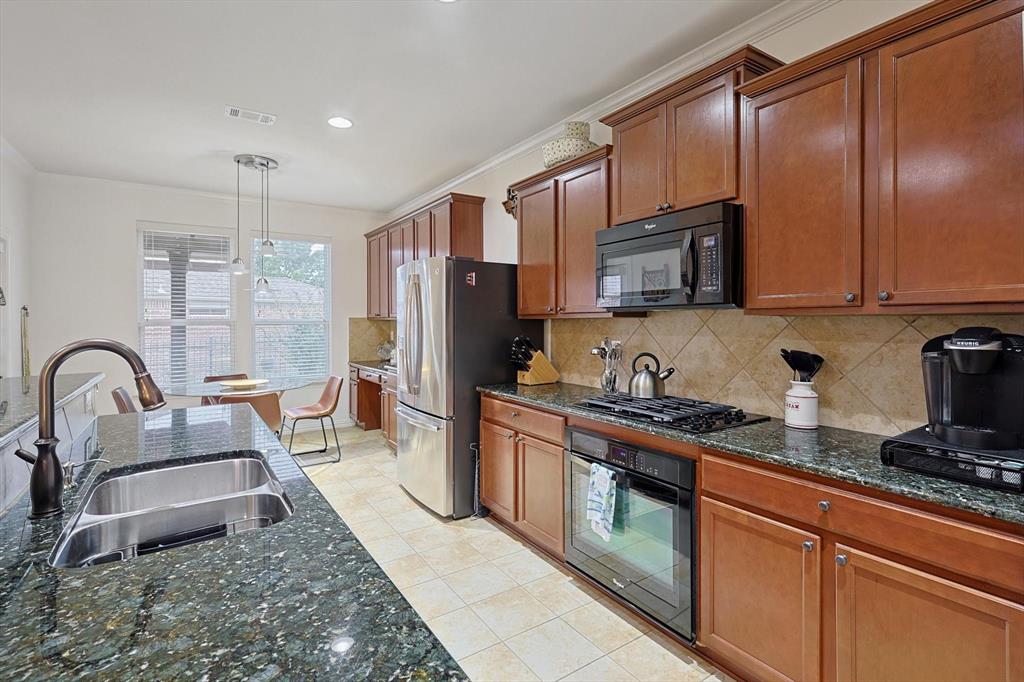 7315 Trull Brook Lane Property Photo 10