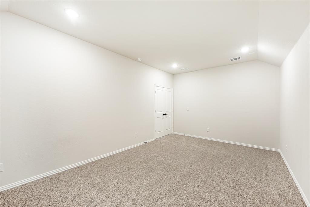 1021 Waverly Drive Property Photo 32