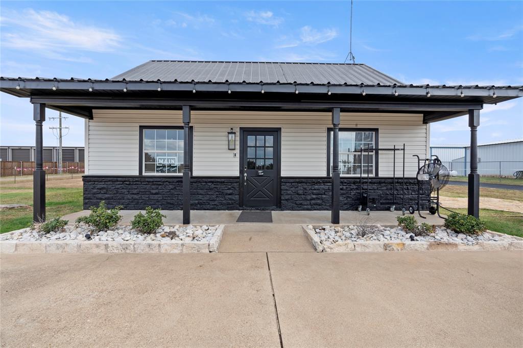 5528 Fm933 Property Photo 15