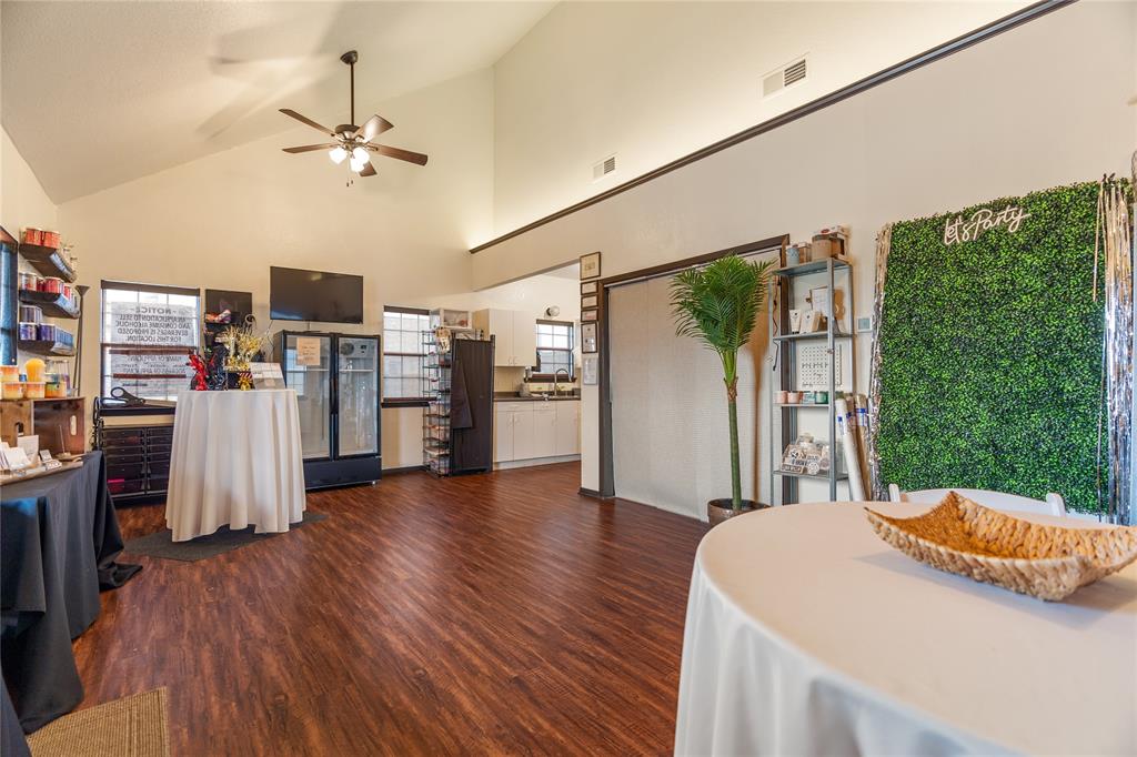 5528 Fm933 Property Photo 24
