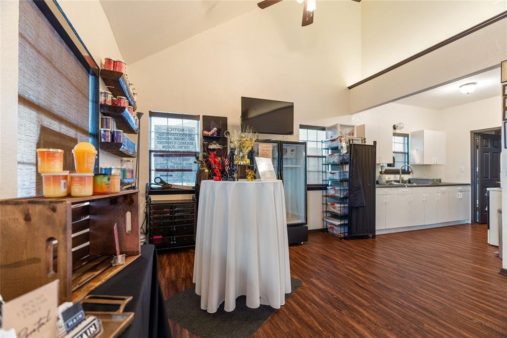 5528 Fm933 Property Photo 25