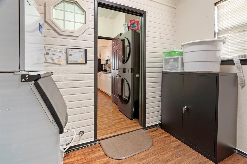 5528 Fm933 Property Photo 29