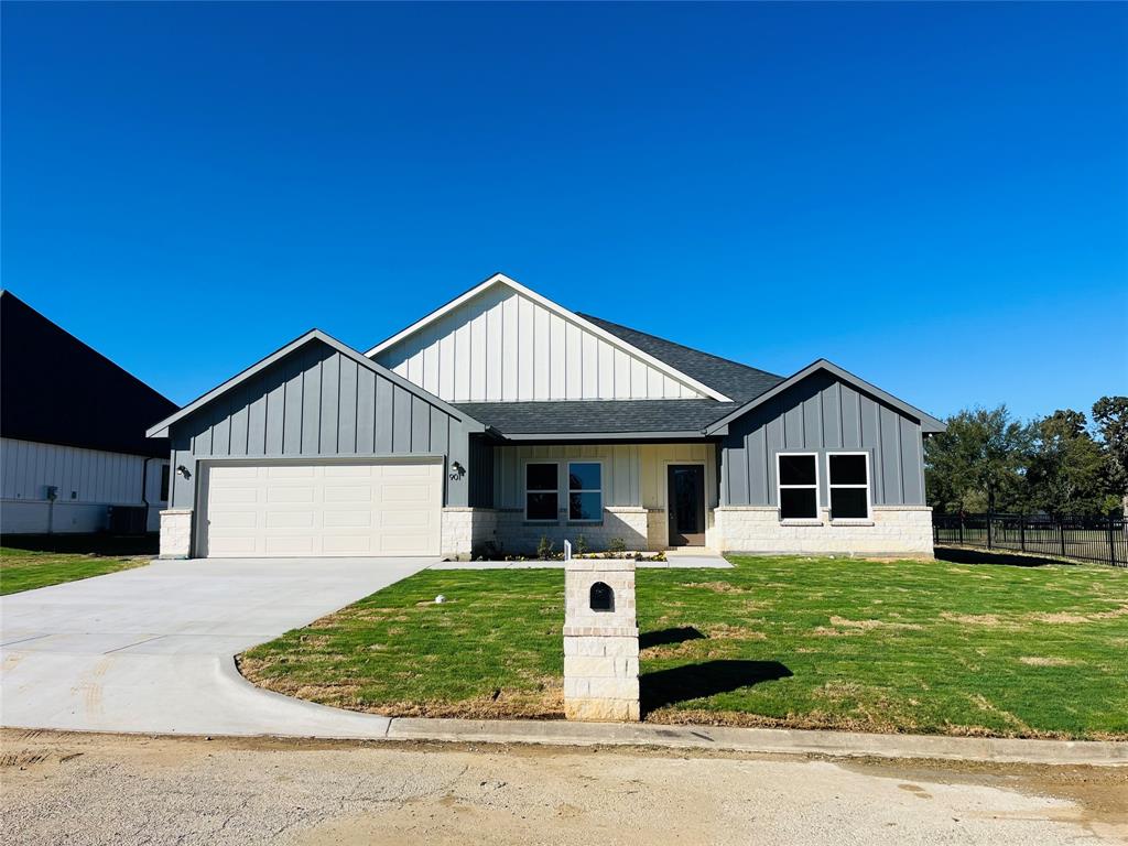 901 Holiday Hills Property Photo