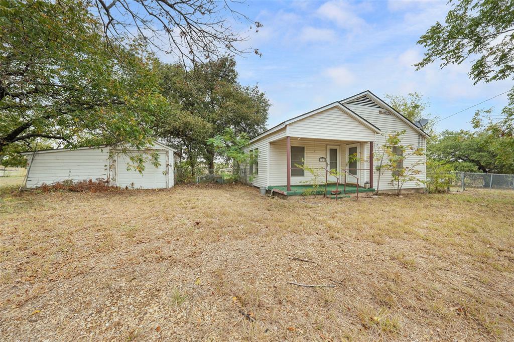 445 W State Hwy 352 Property Photo 6