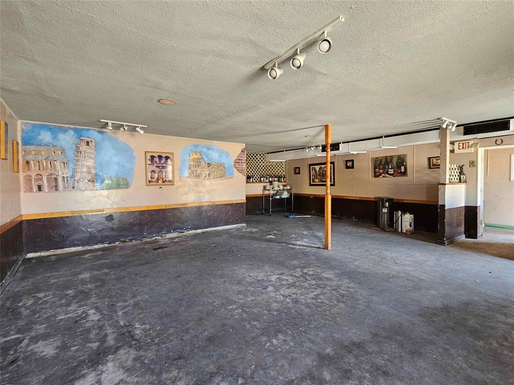 1308 E Wise Street Property Photo 7