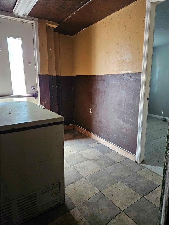 1308 E Wise Street Property Photo 12