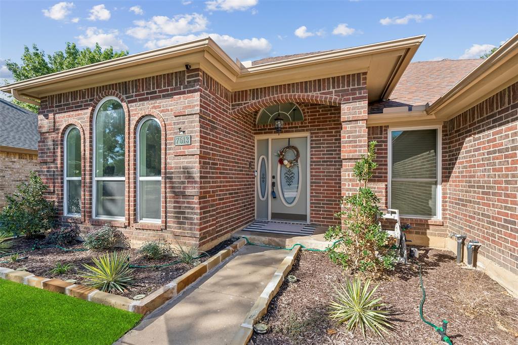 7513 Emerywood Lane Property Photo