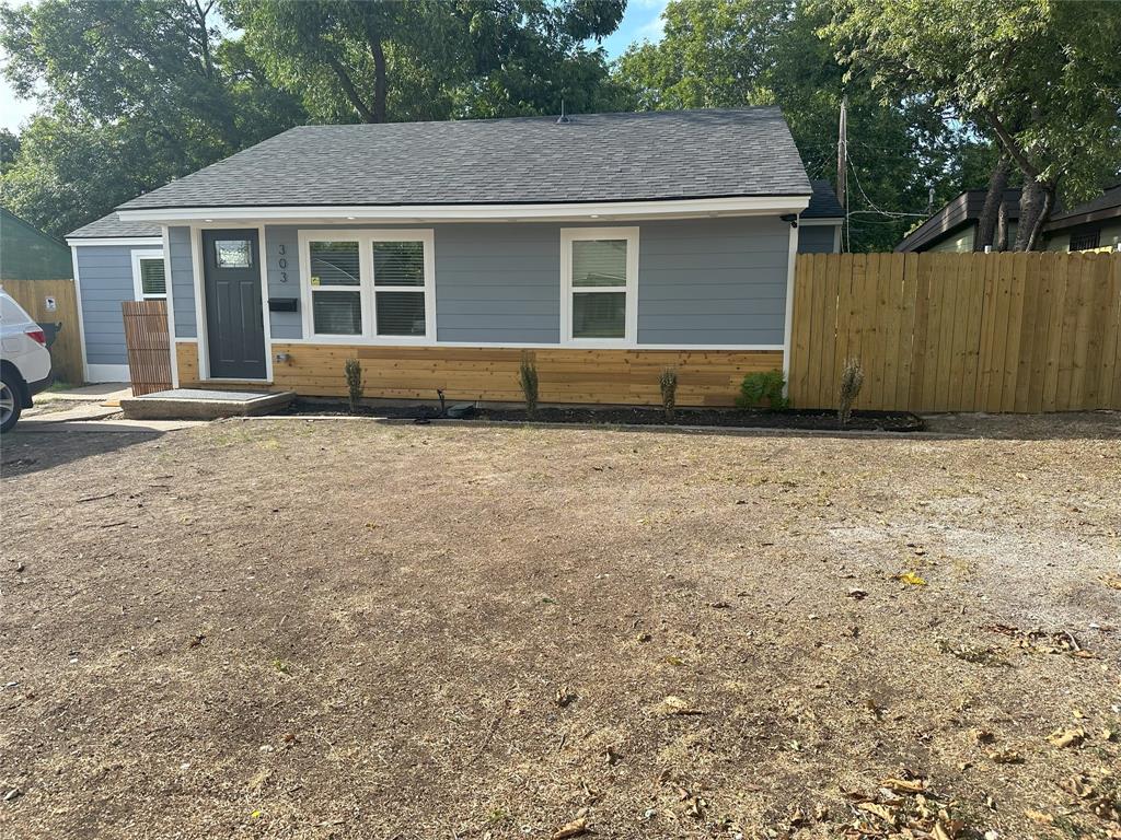 303 Brodie Street Property Photo