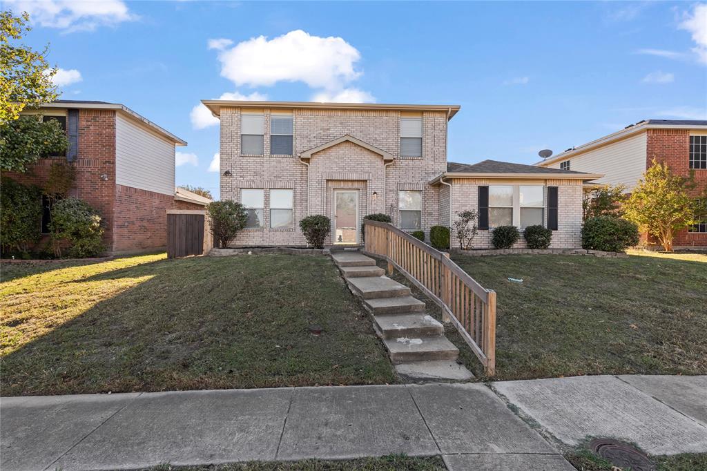 1543 Englewood Drive Property Photo