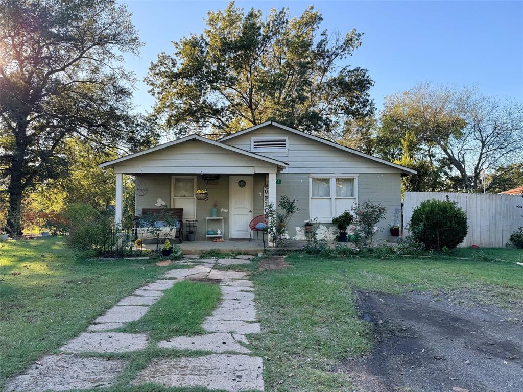 301 N Clevland Street Property Photo