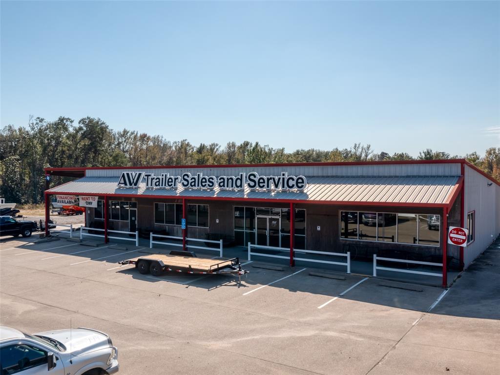 10397 Us Highway 69 Property Photo 2