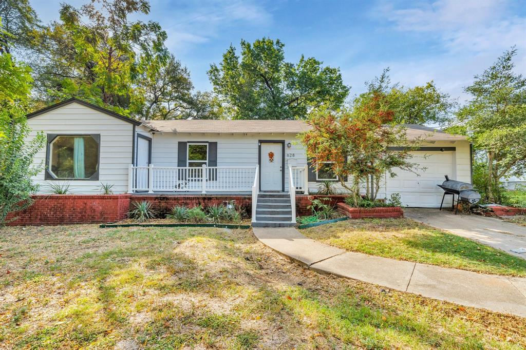 628 Annarose Drive Property Photo