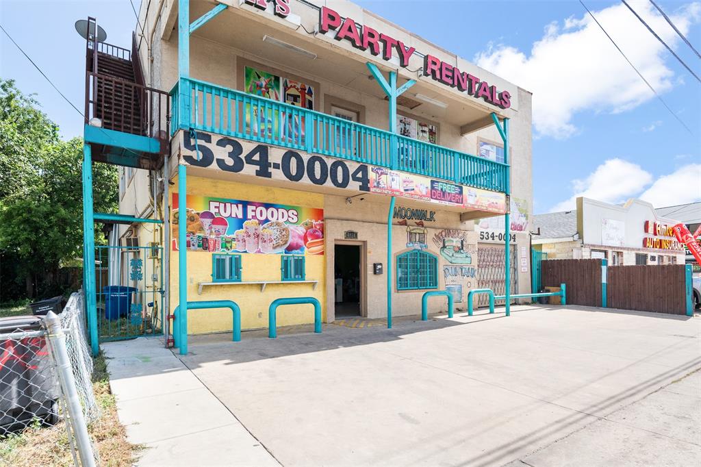 4814 W Commerce Street Property Photo 3