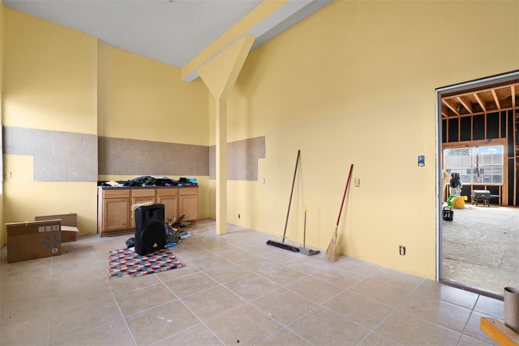 4814 W Commerce Street Property Photo 24
