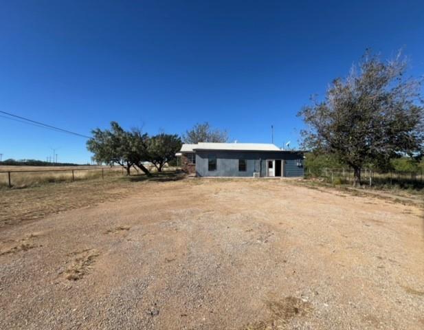 340 W Travis Street Property Photo