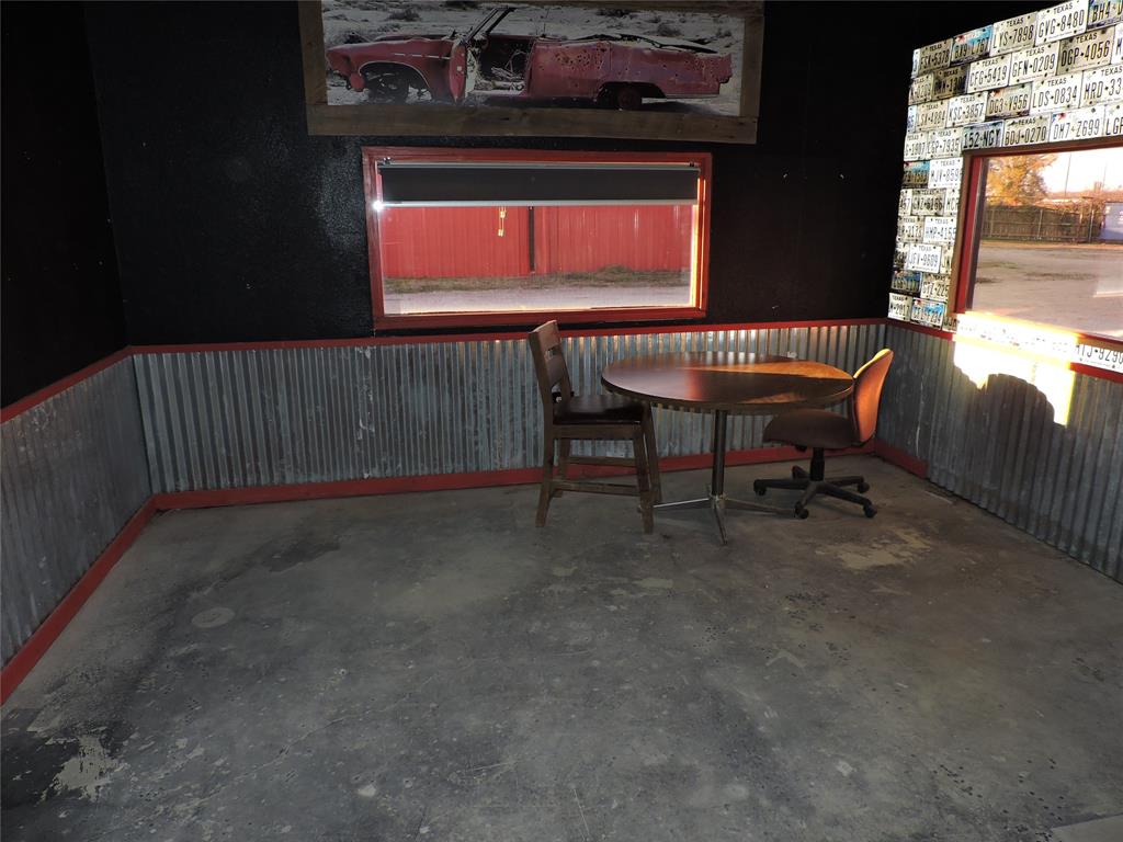 920 W Mason Street Property Photo 11