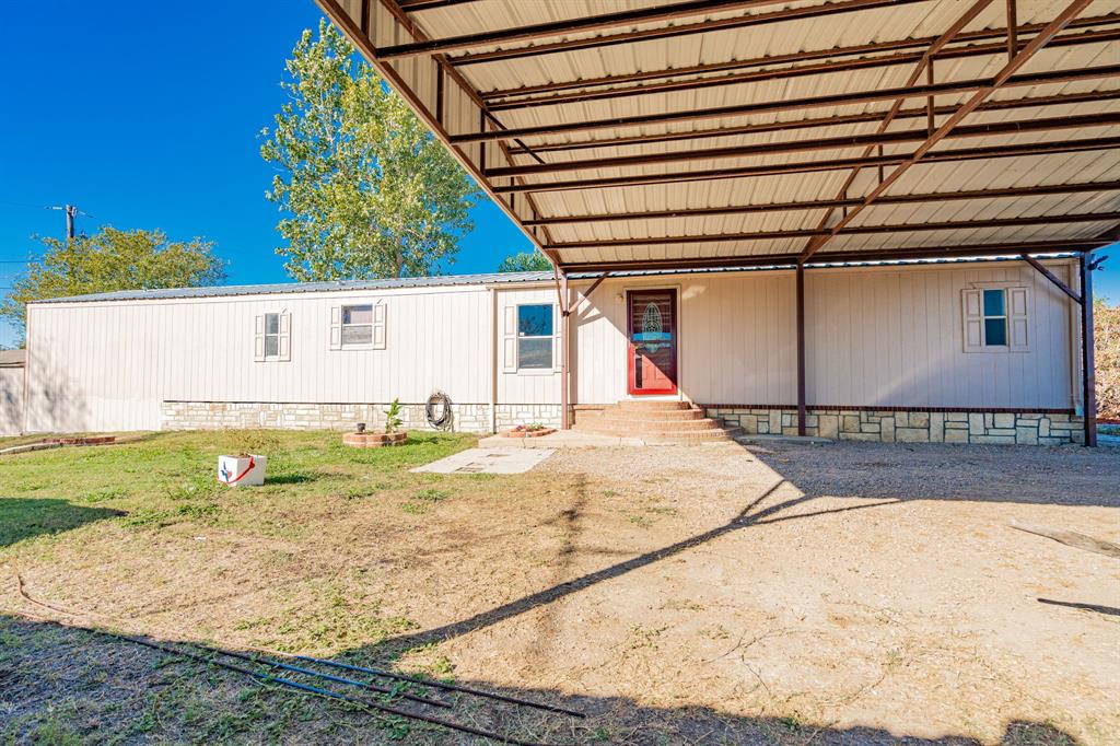 3032 Crest Pointe Drive Property Photo 1