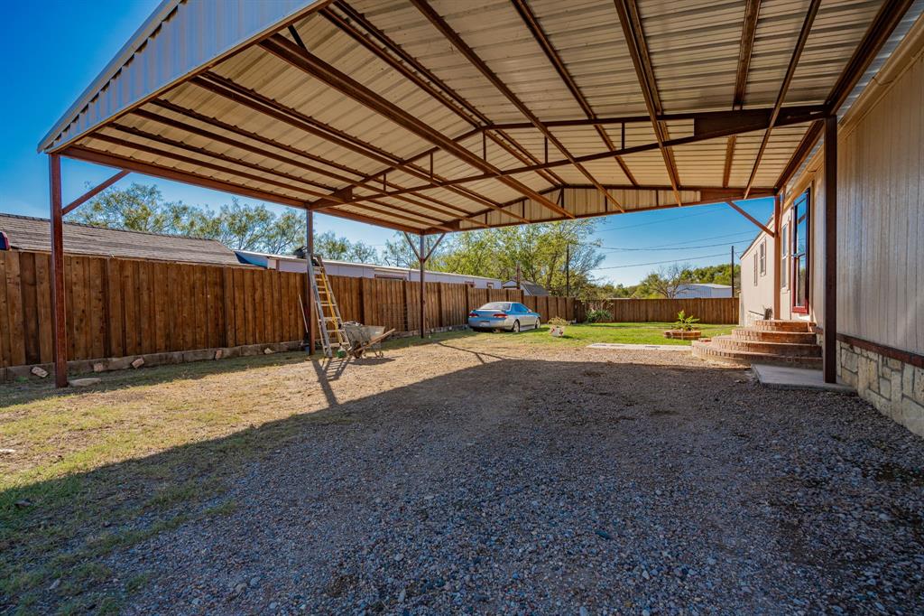 3032 Crest Pointe Drive Property Photo 5
