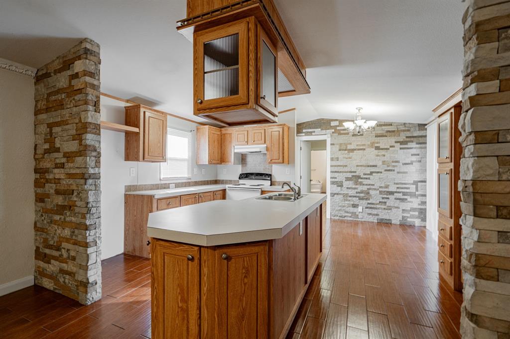 3032 Crest Pointe Drive Property Photo 10
