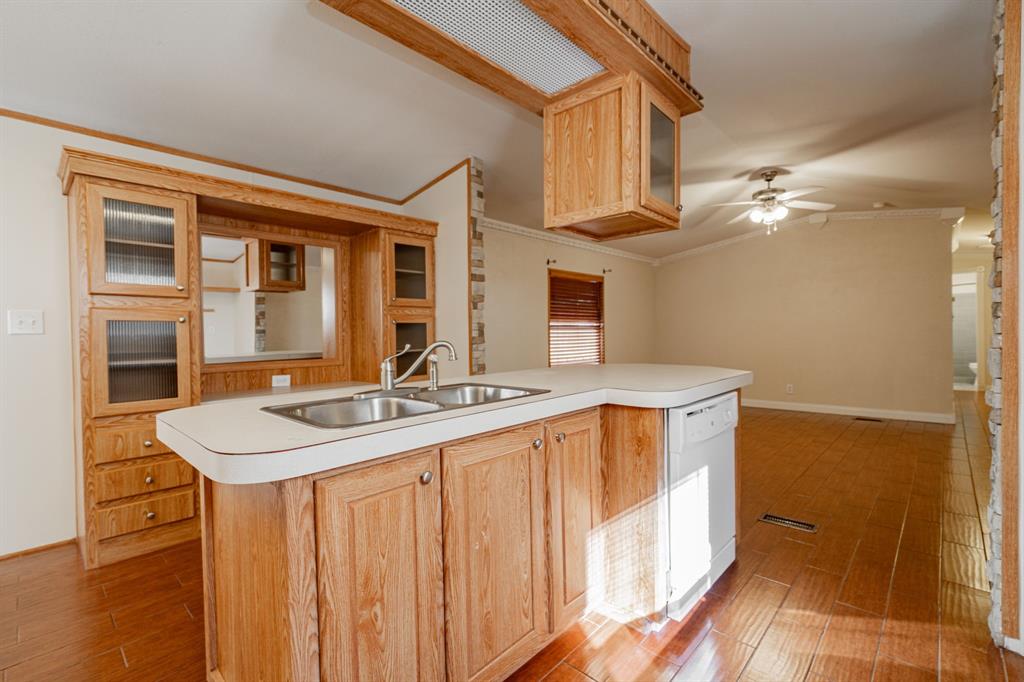 3032 Crest Pointe Drive Property Photo 14
