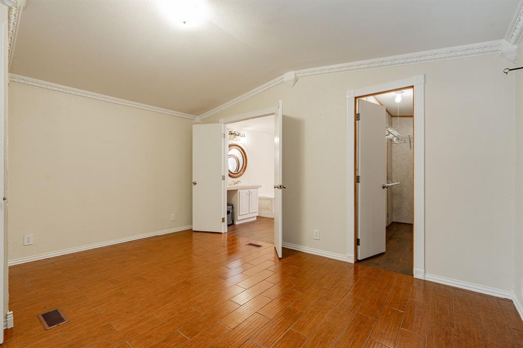 3032 Crest Pointe Drive Property Photo 18