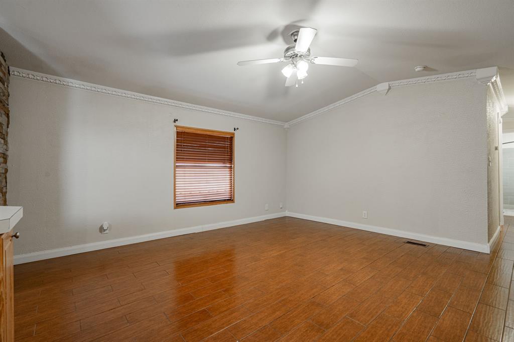 3032 Crest Pointe Drive Property Photo 19