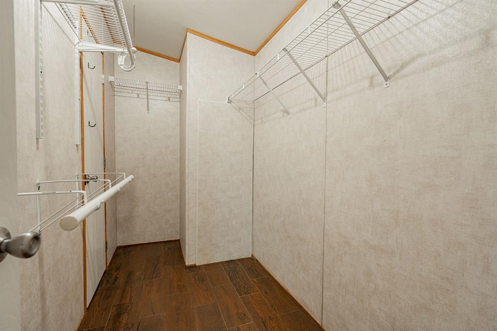 3032 Crest Pointe Drive Property Photo 28