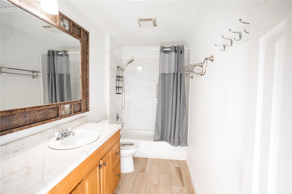 4014 W Walnut Street Property Photo 12