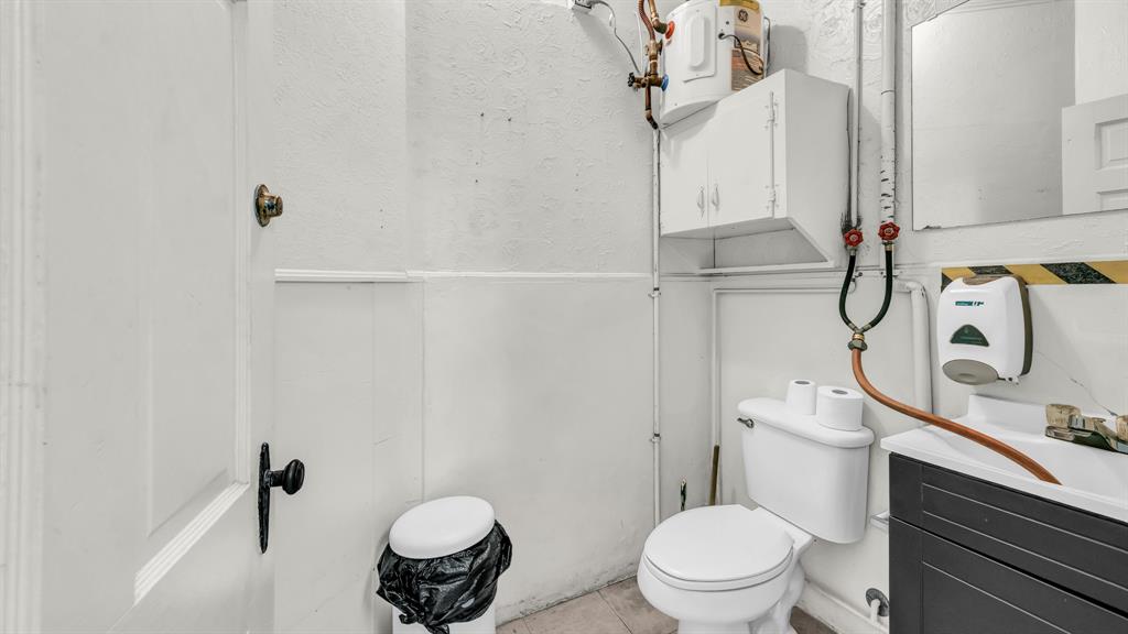 113 S Line Street Property Photo 11