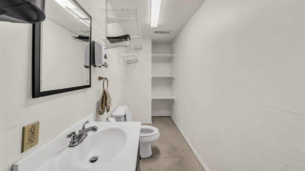113 S Line Street Property Photo 16