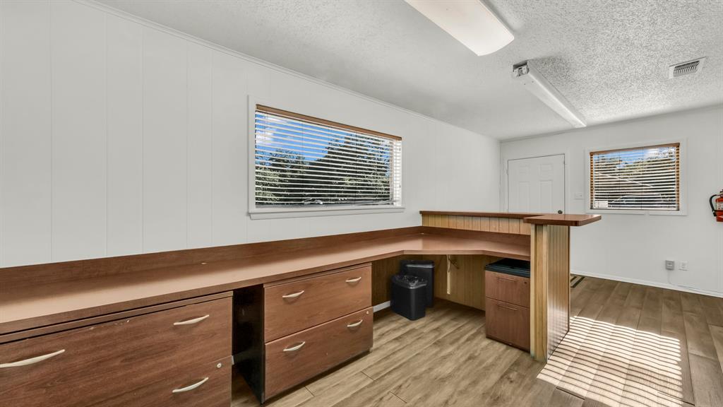 113 S Line Street Property Photo 17