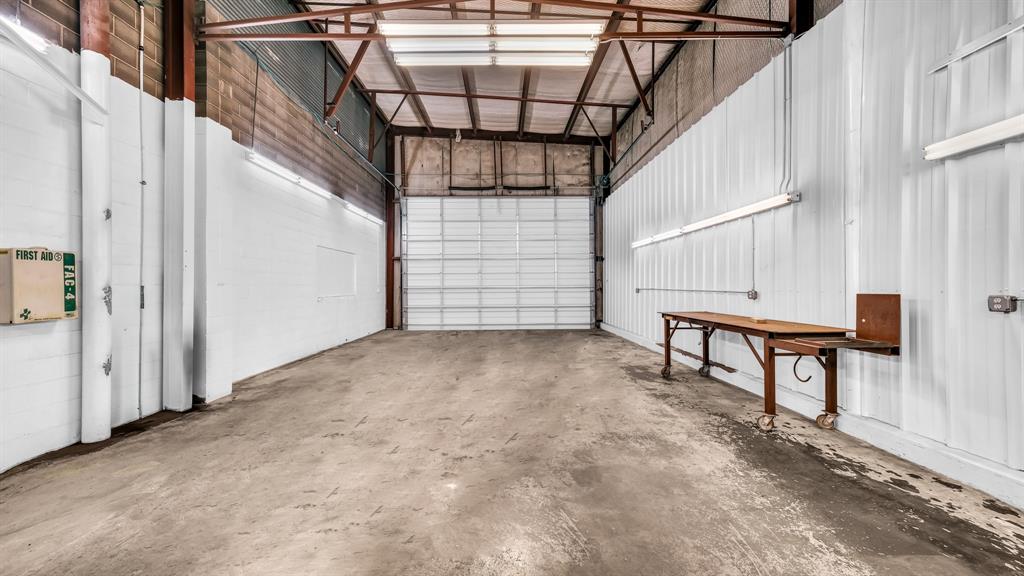 113 S Line Street Property Photo 32
