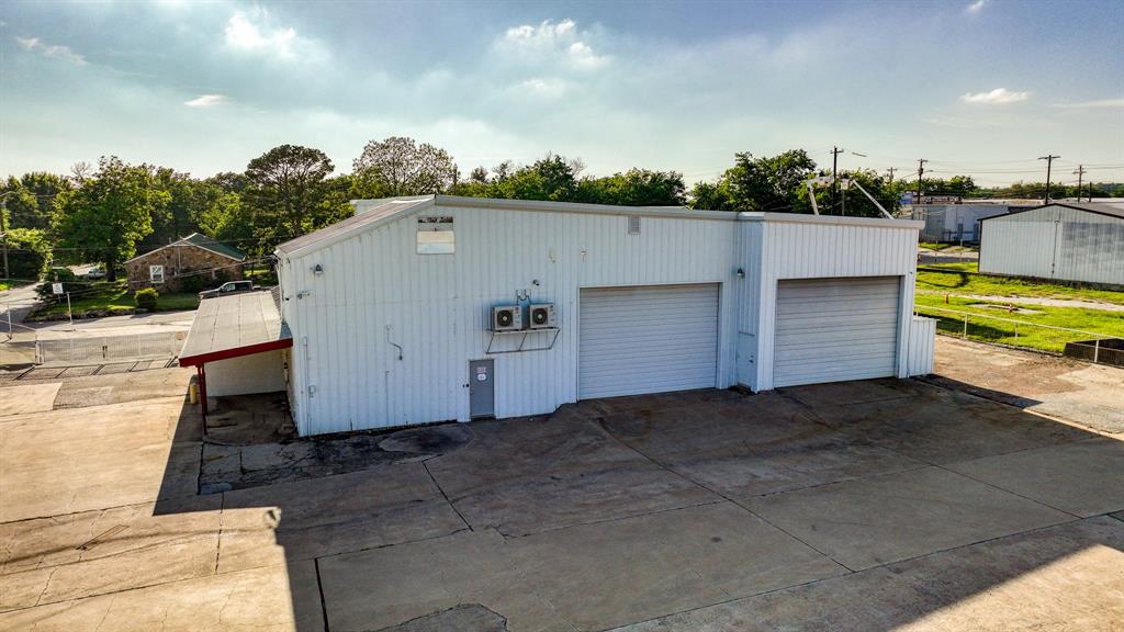 113 S Line Street Property Photo 35