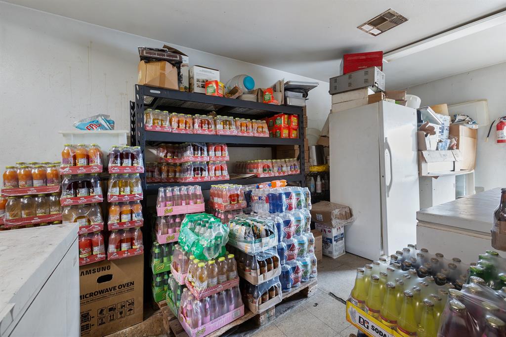2717 Martin Luther King Jr Boulevard Property Photo 18