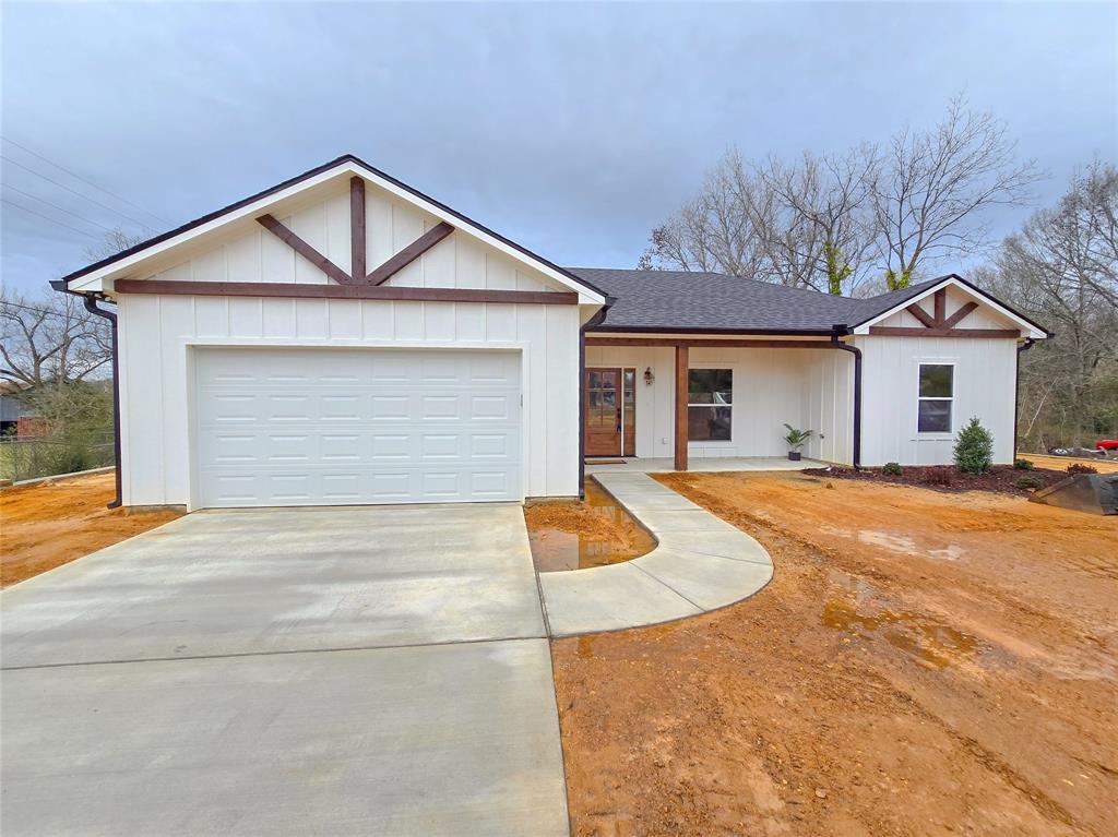 504 S Main Street Property Photo