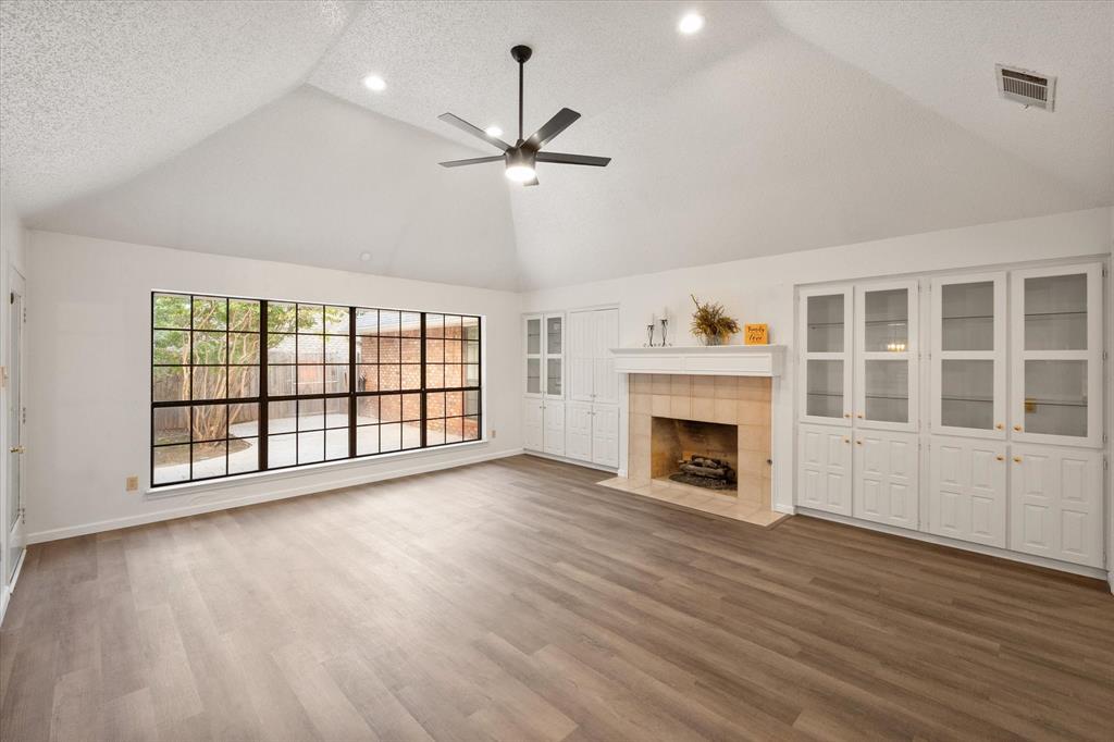 5400 Emerald Park Boulevard Property Photo 1