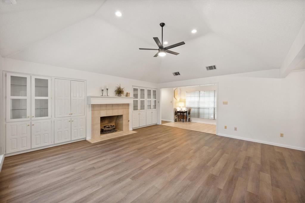 5400 Emerald Park Boulevard Property Photo 6