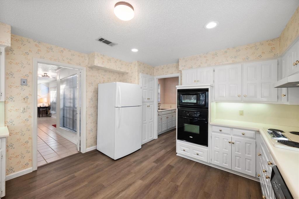 5400 Emerald Park Boulevard Property Photo 17