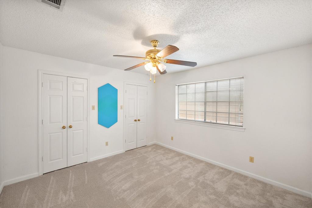 5400 Emerald Park Boulevard Property Photo 23