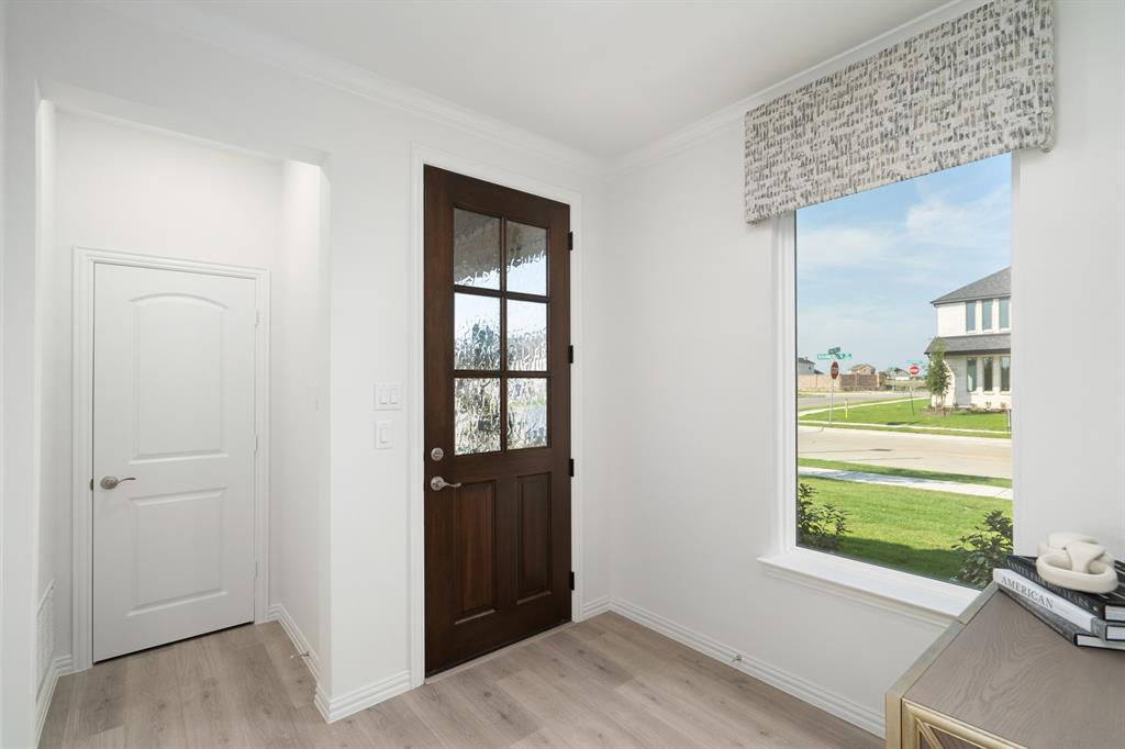 2628 Spring Side Drive Property Photo 3