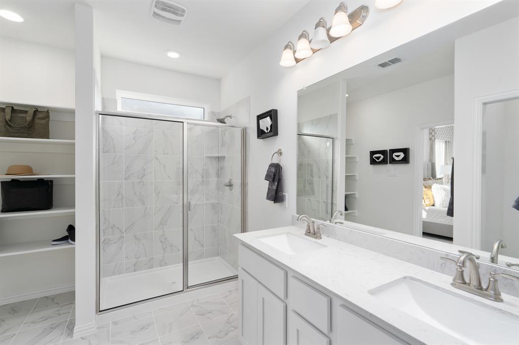 2628 Spring Side Drive Property Photo 14