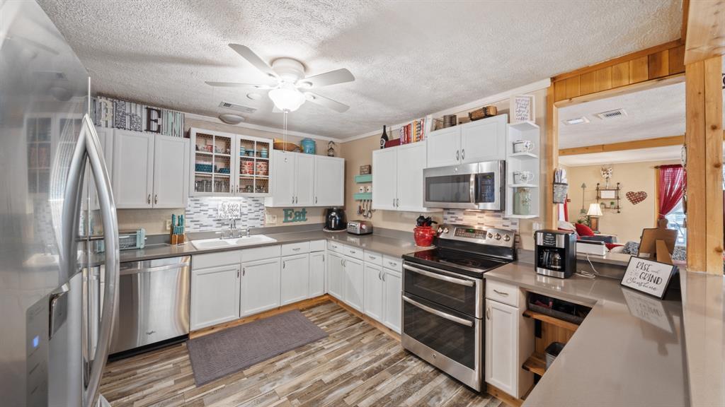 14802 N 3rd Street Property Photo 9