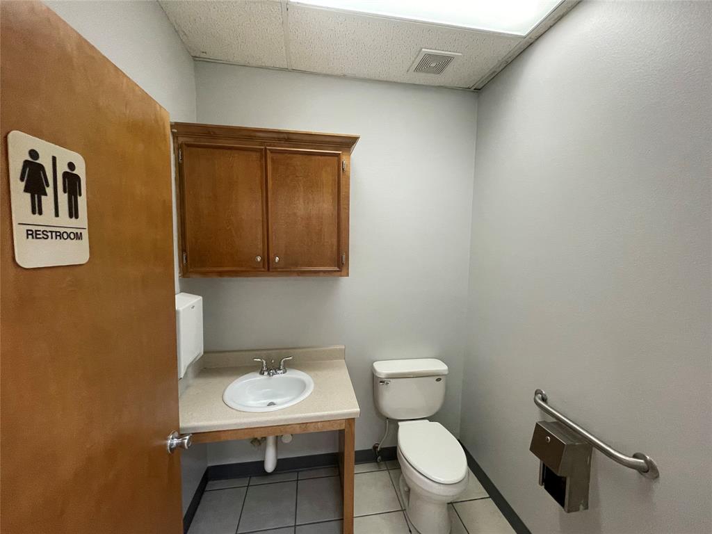 566 & 568 N 4th Street Property Photo 18