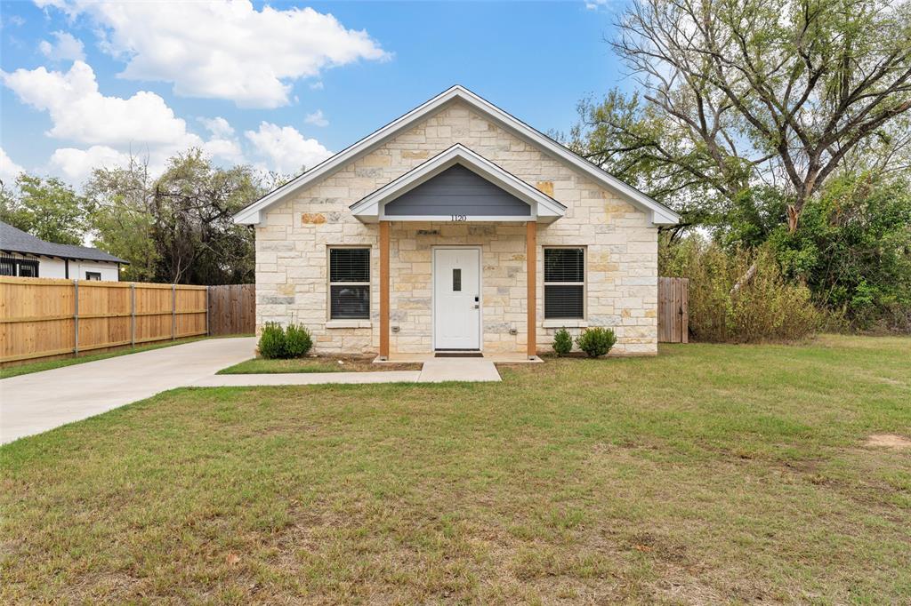 1120 Houston Street Property Photo 1