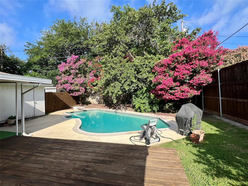 3605 Spring Valley Drive Property Photo 1