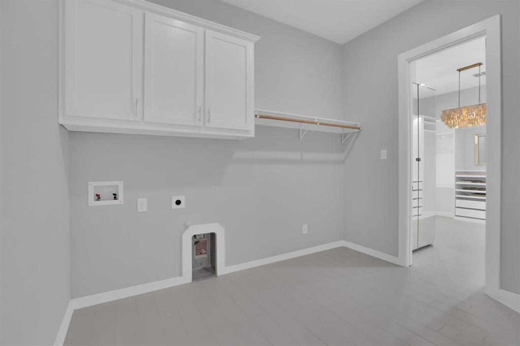 1719 Silver Marten Trail Property Photo 30