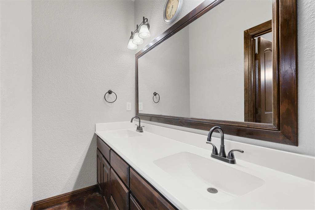108 Eagles Crest Lane Property Photo 10