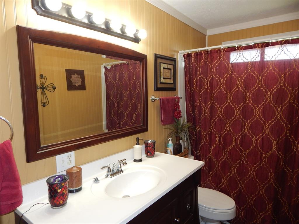 1931 County Road 3442 Property Photo 21